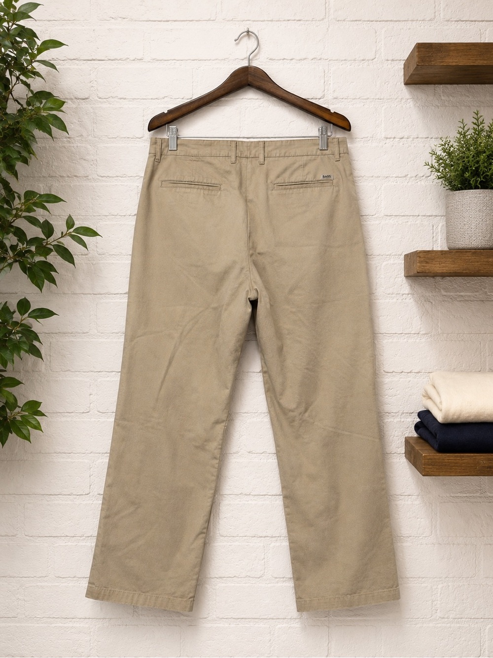 #50 Bass Men's Beige 32 x 30 hemmed Dress Pants